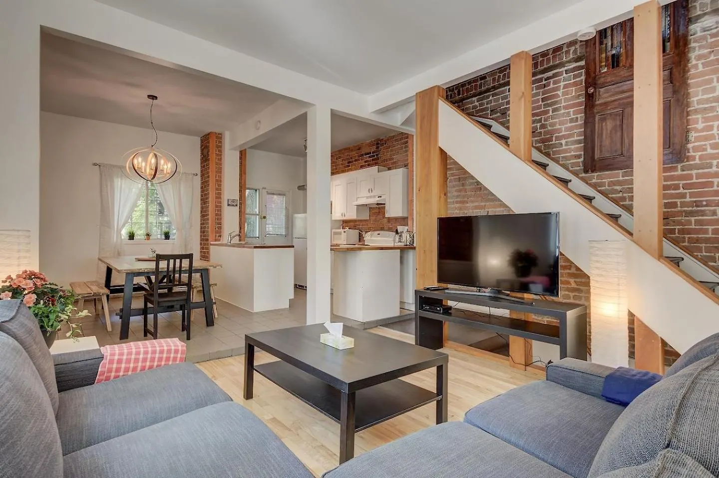 Hébergement de vacances Perfect For Groups Big Livingroom 2 Backyard 3Br Montréal
