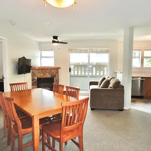 https://bl205-two-bedroom.hotels-of-whistler.com