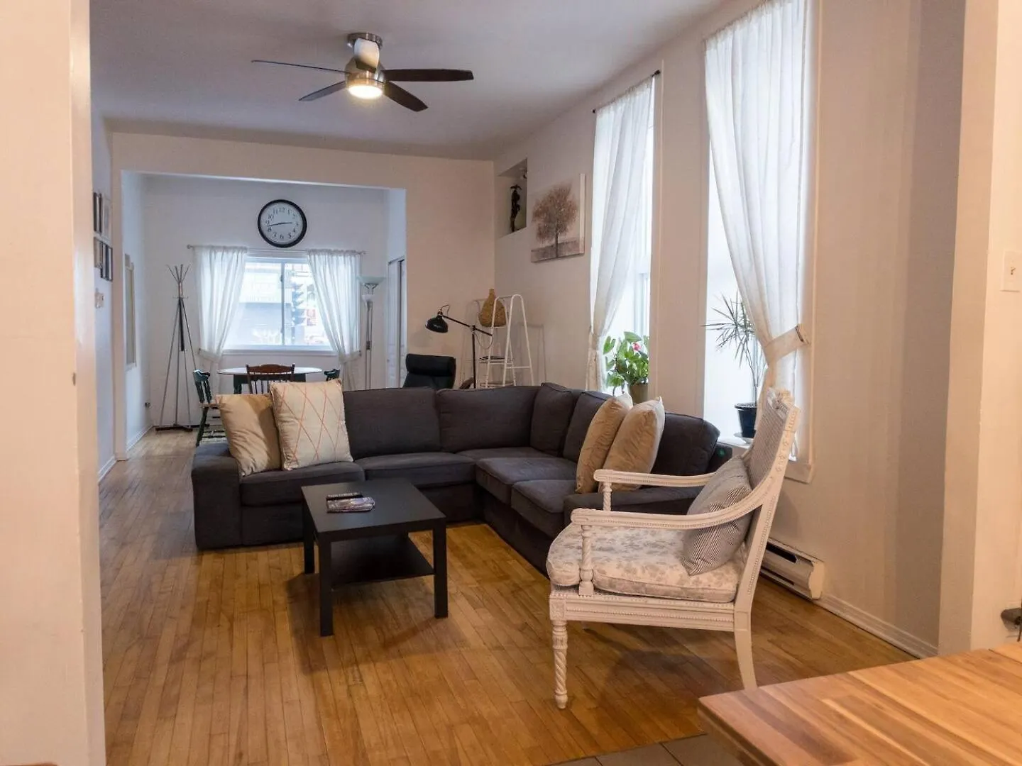 Perfect For Groups Big Livingroom 2 Backyard 3Br Montreal